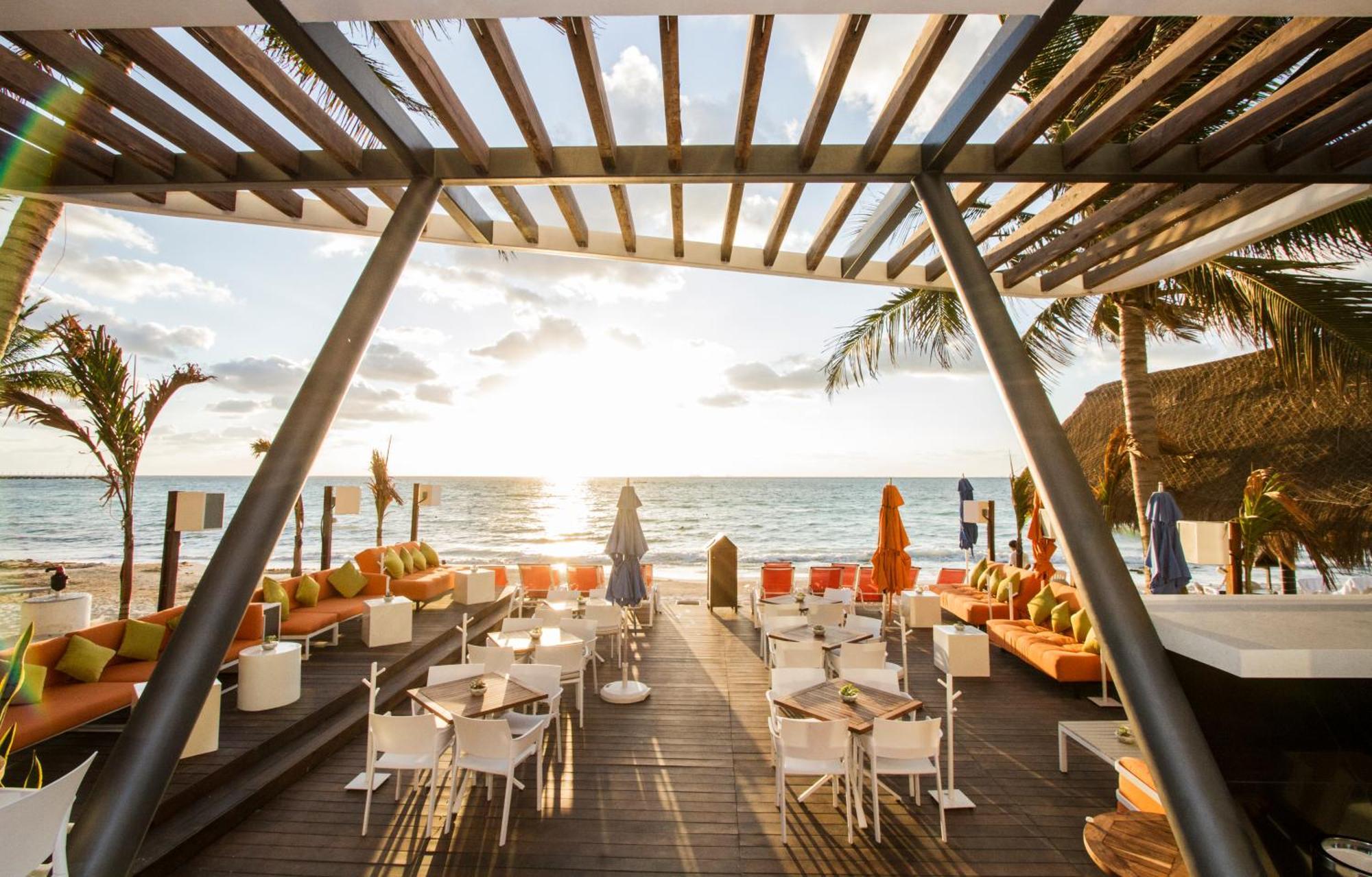 The Carmen Hotel - Ocean Front (Adults Only) Playa del Carmen Buitenkant foto