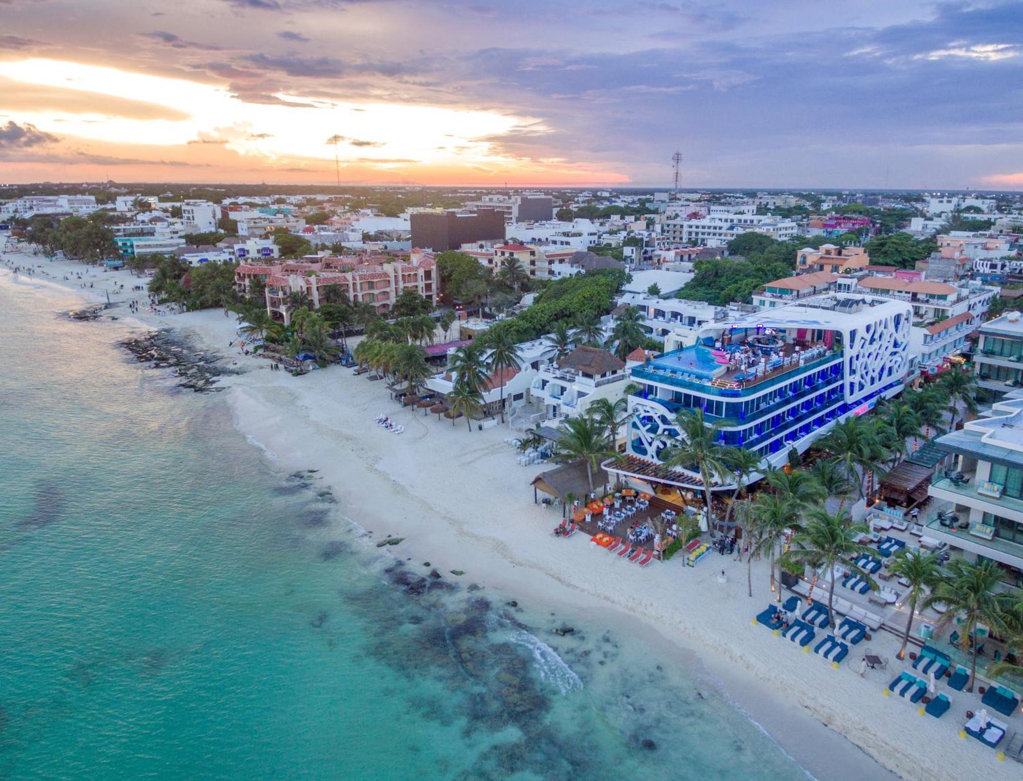 The Carmen Hotel - Ocean Front (Adults Only) Playa del Carmen Buitenkant foto